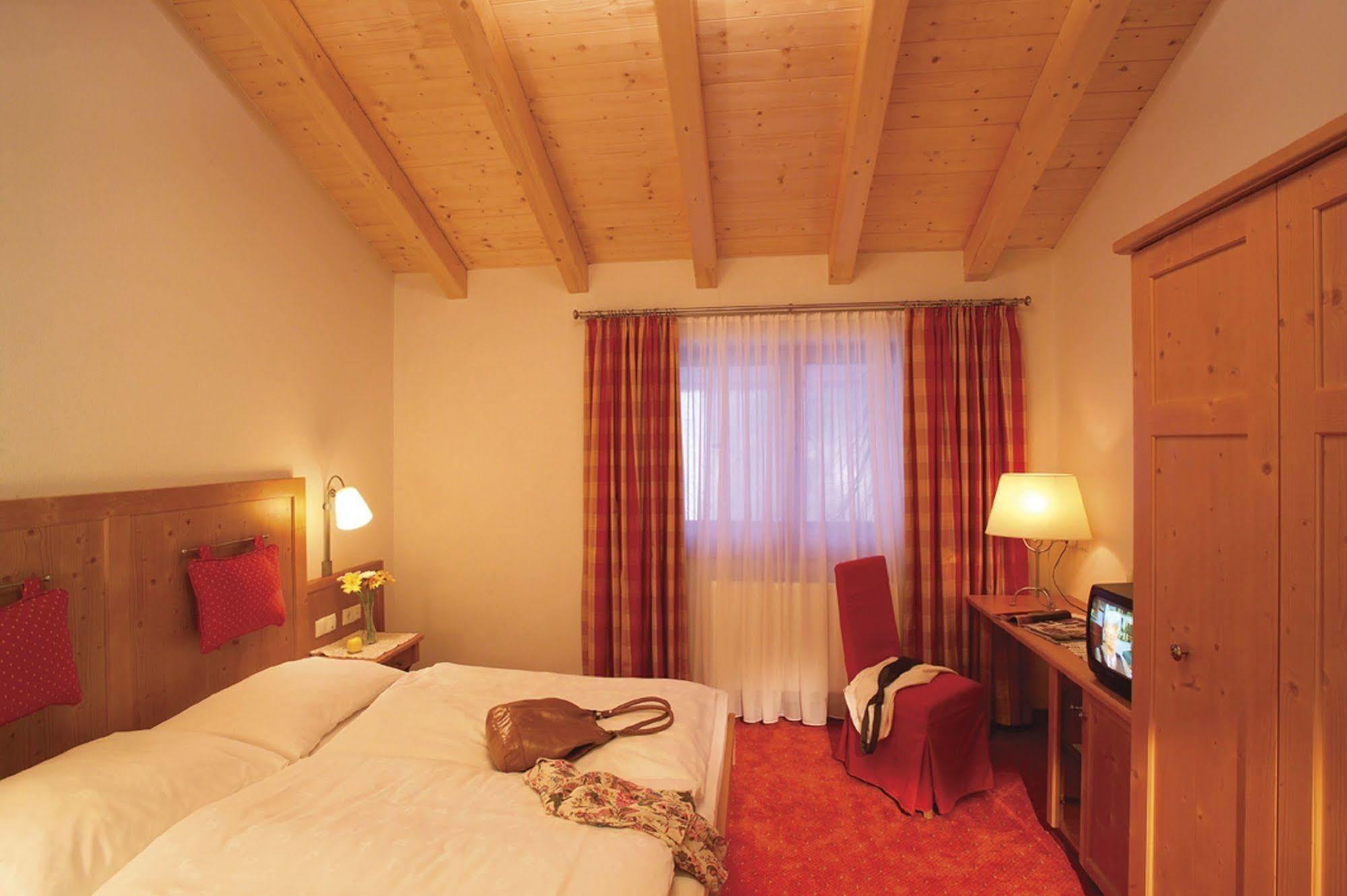 Hotel Mirabel San Vigilio Di Marebbe Ngoại thất bức ảnh